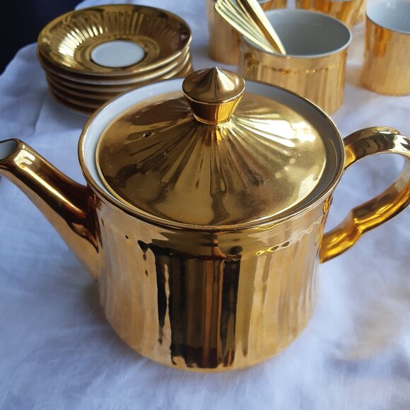 Royal Worcester 1960s Gold Tea & Coffee Pot Set w/6 teacups, English Porcelain - Picture 2 of 15